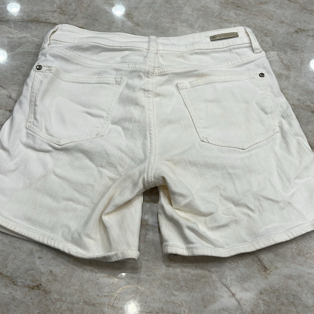 White Pilcro‎ Script Micro Jean Shorts | Size 27 Waist | Excellent Condition - Picture 5 of 12